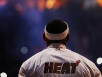 IM竞技-横扫与点燃，凯尔特人的铁血纪律与浓眉的孤胆火焰