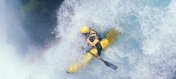 IM电竞-东方巨人崛起之夜，王哲林扛鼎，山东队完胜步行者的战术启示与精神密码