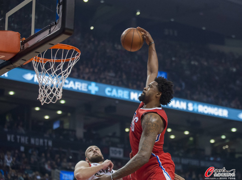 爵士主场击败猛龙,取得八连胜 爵士主场击败猛龙,取得八连胜