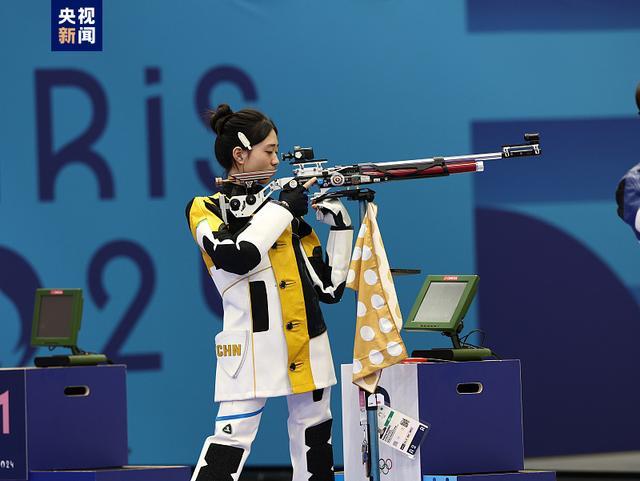 射击选手连番追赶,最终获得金牌 射击选手连番追赶,最终获得金牌