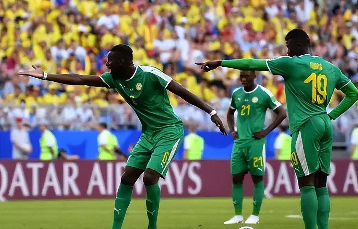 荷兰队战胜挪威队,继续保持不败 荷兰队战胜挪威队,继续保持不败