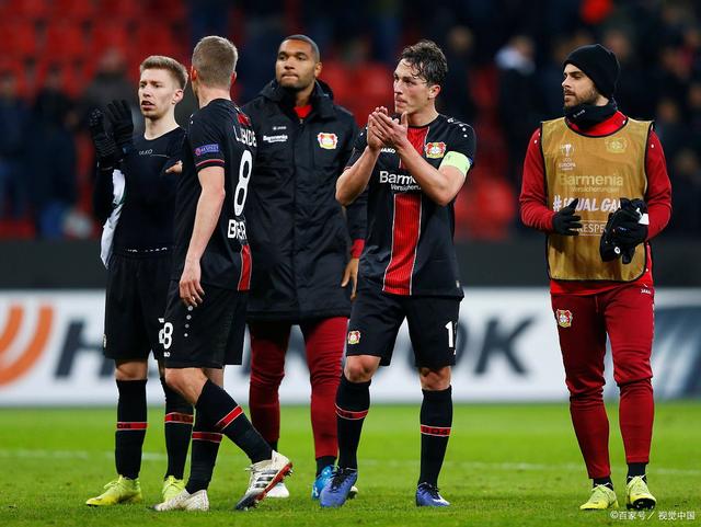 包含勒沃库森队中场球员状态回升，或将成为关键人物的词条