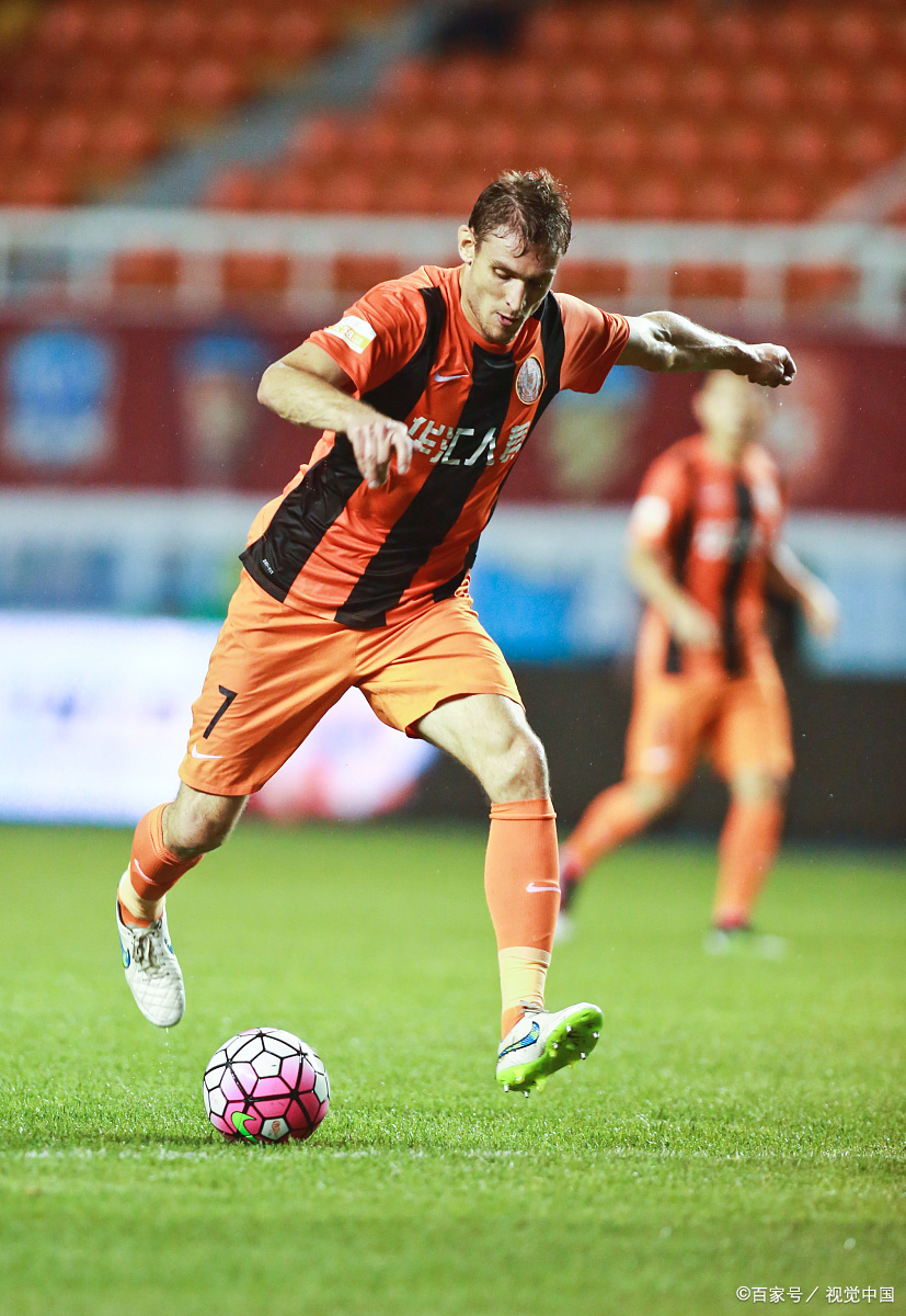 包含浦和红钻战绩持续高涨，壮举频传的词条