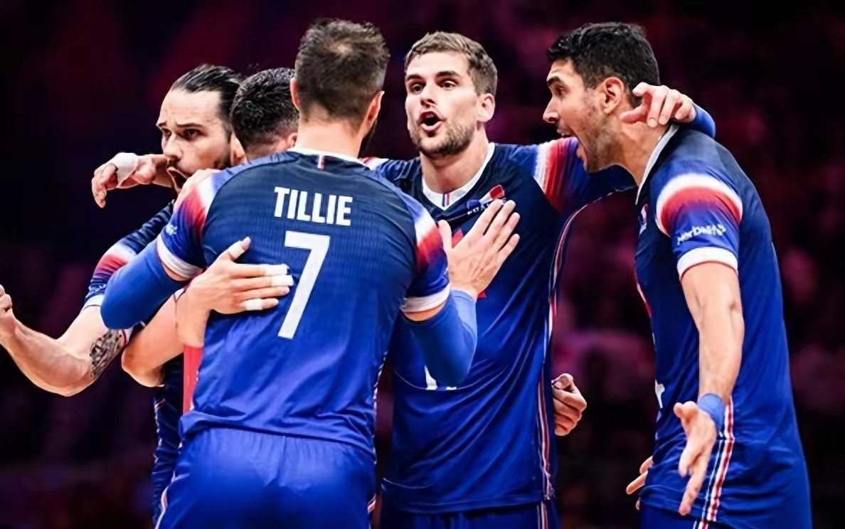 关于尼斯震撼屹立强队行列，法甲冠军争夺纷繁复杂的信息