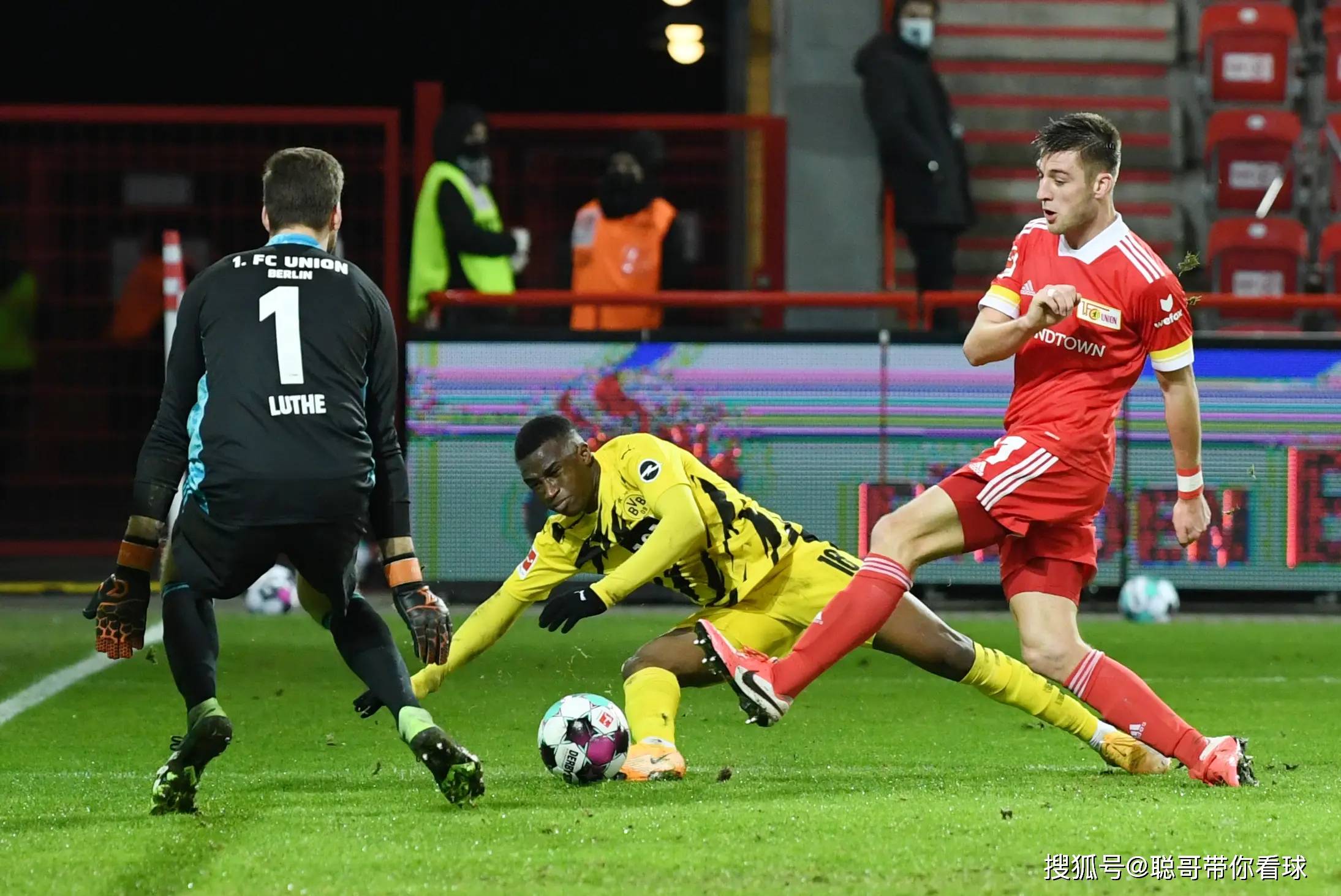 沃尔夫斯堡主帅面临离职危机,俱乐部内部动荡的简单介绍 沃尔夫斯堡主帅面临离职危机,俱乐部内部动荡的简单介绍