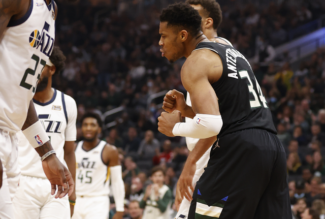 雄鹿碾压骑士,戈贝尔刷新纪录 雄鹿碾压骑士,戈贝尔刷新纪录