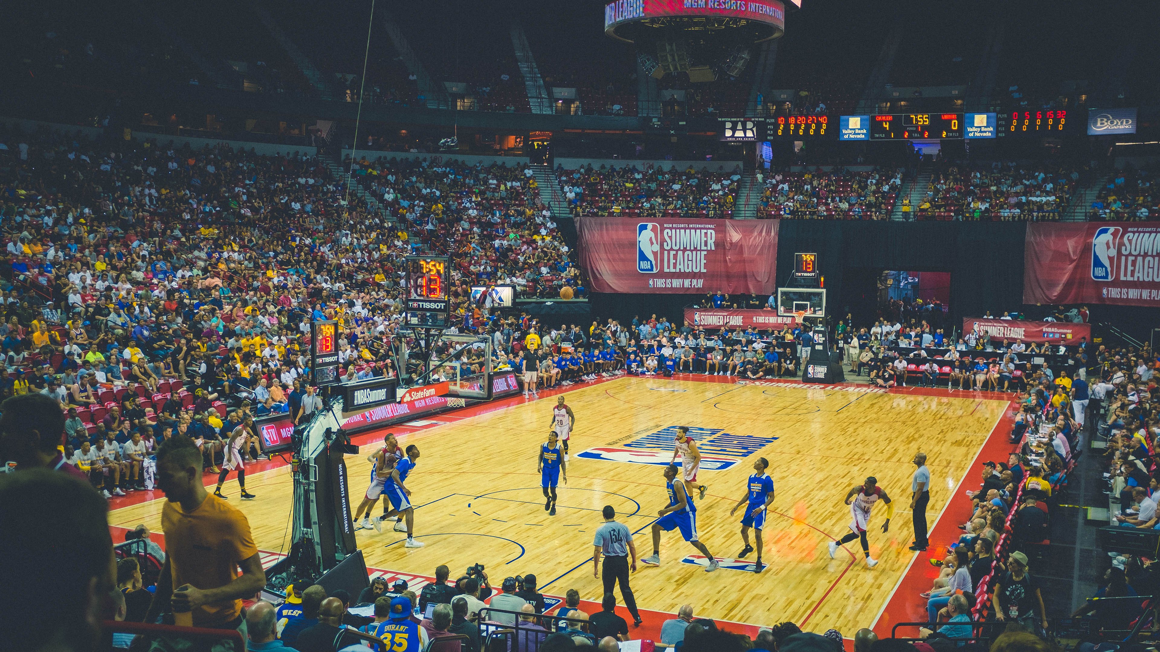 独行侠淘汰赛过关公牛,莫兰特奥运周期关键战接管比赛